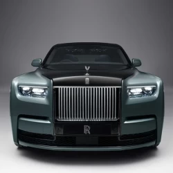 rolls-royce-phantom-2021